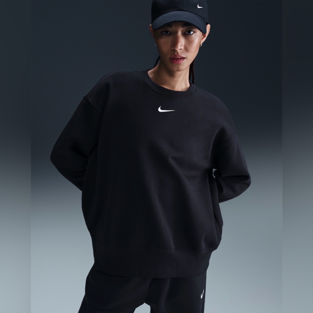 Nike Black Oversized Crewneck Sweatshirt